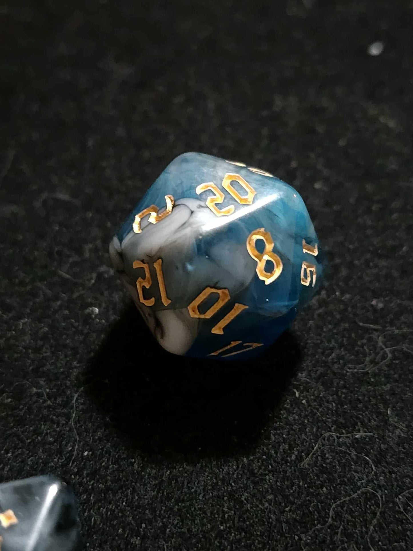 Shadder Kai Blue Christmas Dice Set